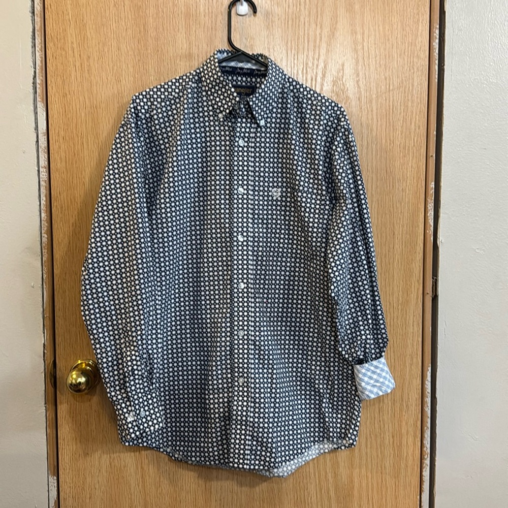 Wrangler George Strait Button-Down Shirt – Size M